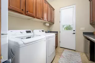 8930 E Cave Creek Rd, Carefree, AZ 85377 - Photo 35