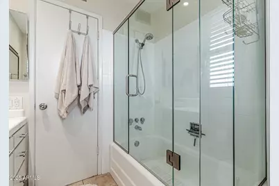 500 W Clarendon Avenue #F6, Phoenix, AZ 85013 - Photo 13