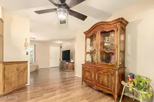 10215 W Kingswood Cir, Sun City, AZ 85351 - Photo 11