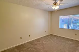 10330 W Thunderbird Blvd, Sun City, AZ 85351 - Photo 23