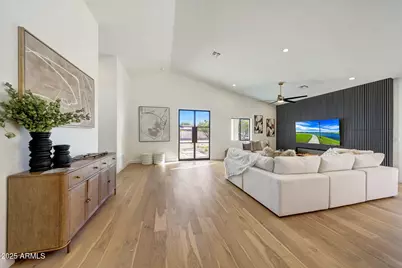 6050 E Hollyhock Street, Phoenix, AZ 85018 - Photo 11