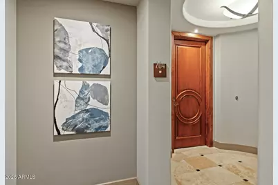 2402 E Esplanade Lane #204, Phoenix, AZ 85016 - Photo 9