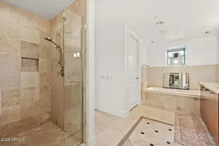 2402 E Esplanade Ln, Phoenix, AZ 85016 - Photo 27