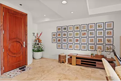 2402 E Esplanade Lane #Unit 204, Phoenix, AZ 85016 - Photo 13