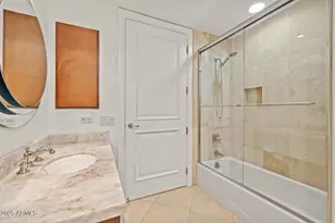 2402 E Esplanade Ln, Phoenix, AZ 85016 - Photo 33