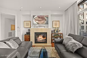 2402 E Esplanade Ln, Phoenix, AZ 85016 - Photo 23