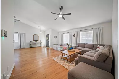 6176 N 89th Avenue, Glendale, AZ 85305 - Photo 9