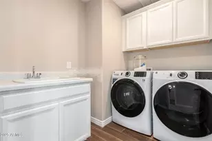 8940 W Georgia Ave, Glendale, AZ 85305 - Photo 37