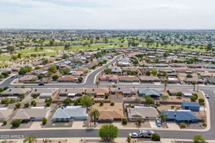 10301 W Charter Oak Dr, Sun City, AZ 85351 - Photo 5
