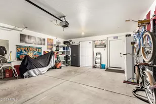 2868 E Dunbar Dr, Phoenix, AZ 85042 - Photo 25