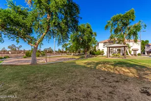 2868 E Dunbar Dr, Phoenix, AZ 85042 - Photo 29