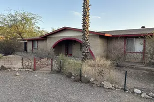 1735 E Griswold Rd, Phoenix, AZ 85020 - Photo 1