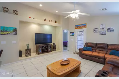 9438 W Troy Drive, Arizona City, AZ 85123 - Photo 11