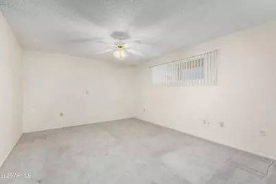 10209 W Mountain View Road, Sun City, AZ 85351 - Photo 11