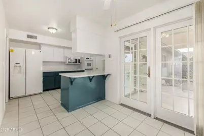 10209 W Mountain View Road, Sun City, AZ 85351 - Photo 7