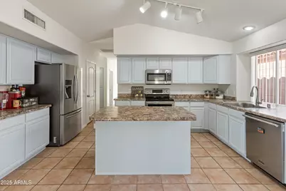 20967 N 96th Lane, Peoria, AZ 85382 - Photo 13