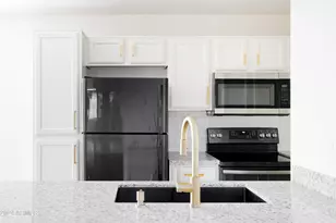 2938 N 61st Pl, Scottsdale, AZ 85251 - Photo 3