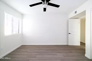 2938 N 61st Pl, Scottsdale, AZ 85251 - Photo 15