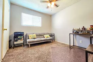 3701 W Echo Ln, Phoenix, AZ 85051 - Photo 7