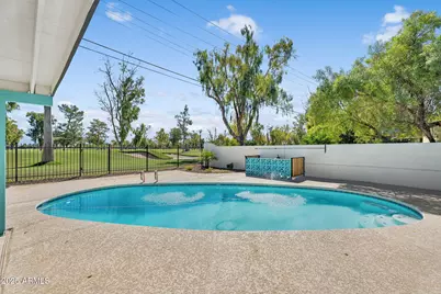 1559 N Upland Circle, Mesa, AZ 85201 - Photo 27