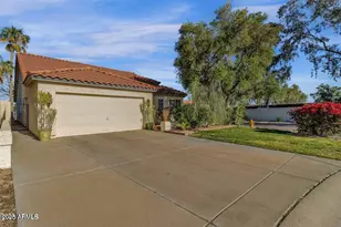 4932 E Monte Way, Phoenix, AZ 85044 - Photo 3