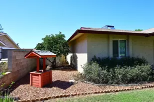 8334 N 55th Ave, Glendale, AZ 85302 - Photo 3
