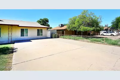 8334 N 55th Avenue, Glendale, AZ 85302 - Photo 5