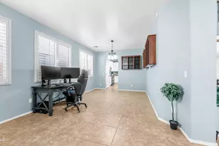 15654 W Yucatan Dr, Surprise, AZ 85379 - Photo 17