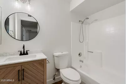 2020 W Union Hills Drive #201, Phoenix, AZ 85027 - Photo 11