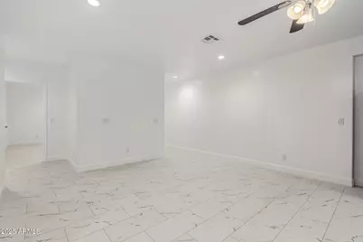 15640 N Verde Street, Surprise, AZ 85378 - Photo 11