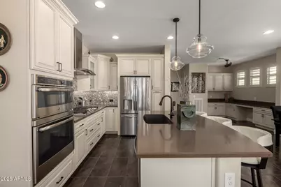 943 E Cobble Stone Drive, Queen Creek, AZ 85140 - Photo 7