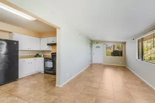 10628 N 10th Dr, Phoenix, AZ 85029 - Photo 11