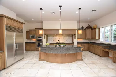 9842 E Celtic Drive, Scottsdale, AZ 85260 - Photo 5