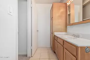 4134 W Linger Ln, Phoenix, AZ 85051 - Photo 17