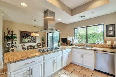 7541 E Becker Lane, Scottsdale, AZ 85260 - Photo 17