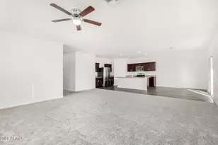 331 W Mammoth Cave Dr, San Tan Valley, AZ 85140 - Photo 9