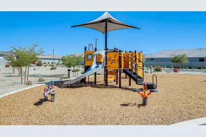 17056 W Red Bird Road, Surprise, AZ 85387 - Photo 21