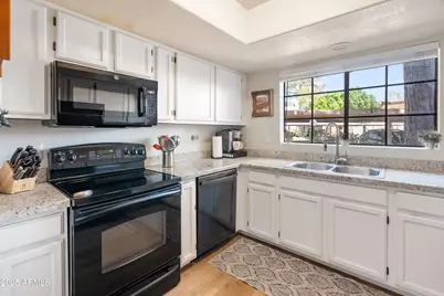 6885 E Cochise Road #132, Paradise Valley, AZ 85253 - Photo 3