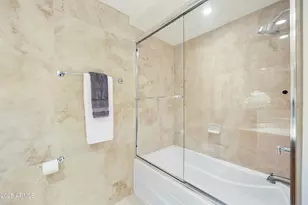 7161 E Rancho Vista Dr, Scottsdale, AZ 85251 - Photo 23