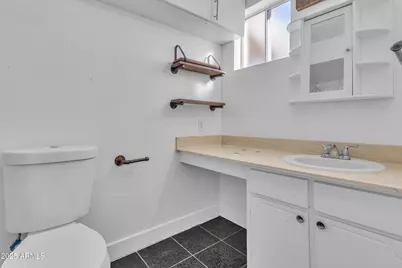 2313 W Catalina Avenue, Mesa, AZ 85202 - Photo 23