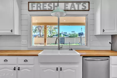 2313 W Catalina Avenue, Mesa, AZ 85202 - Photo 13