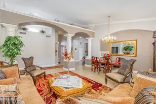 6836 E Winchcomb Dr, Scottsdale, AZ 85254 - Photo 11