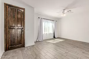 2640 E Beverly Ln E, Phoenix, AZ 85032 - Photo 5