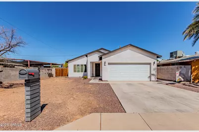 2640 E Beverly Lane E, Phoenix, AZ 85032 - Photo 1