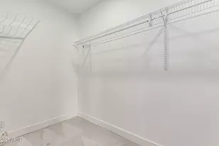 2640 E Beverly Ln E, Phoenix, AZ 85032 - Photo 21