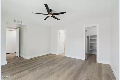 6629 N Majorca Way E, Phoenix, AZ 85016 - Photo 15