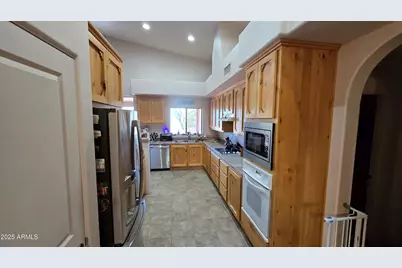 2926 W Tanya Trail, Phoenix, AZ 85086 - Photo 13