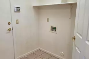 8758 W Bloomfield Rd, Peoria, AZ 85381 - Photo 15