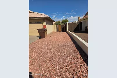 8758 W Bloomfield Road, Peoria, AZ 85381 - Photo 17