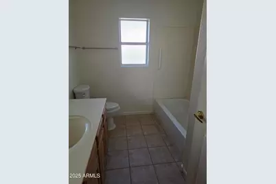 8758 W Bloomfield Road, Peoria, AZ 85381 - Photo 11